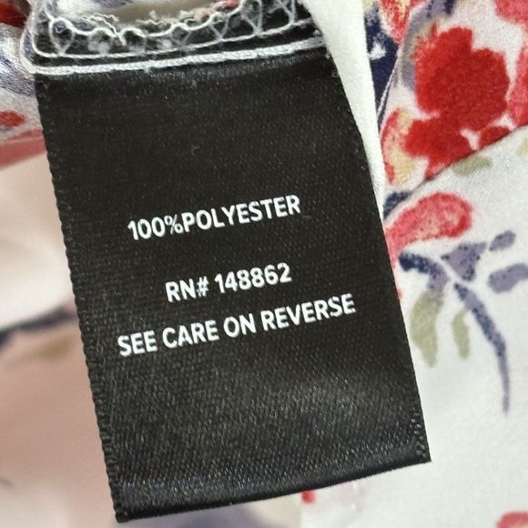 Torrid Top Womens 1X White Red Floral Tunic‎ Blouse  Keyhole Neck Cap Sleeve - Picture 10 of 12